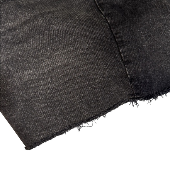 Abercrombie & Fitch The 90s Relaxed High Rise Distressed Cutoff Short NWT 37/24 - Picture 13 of 16